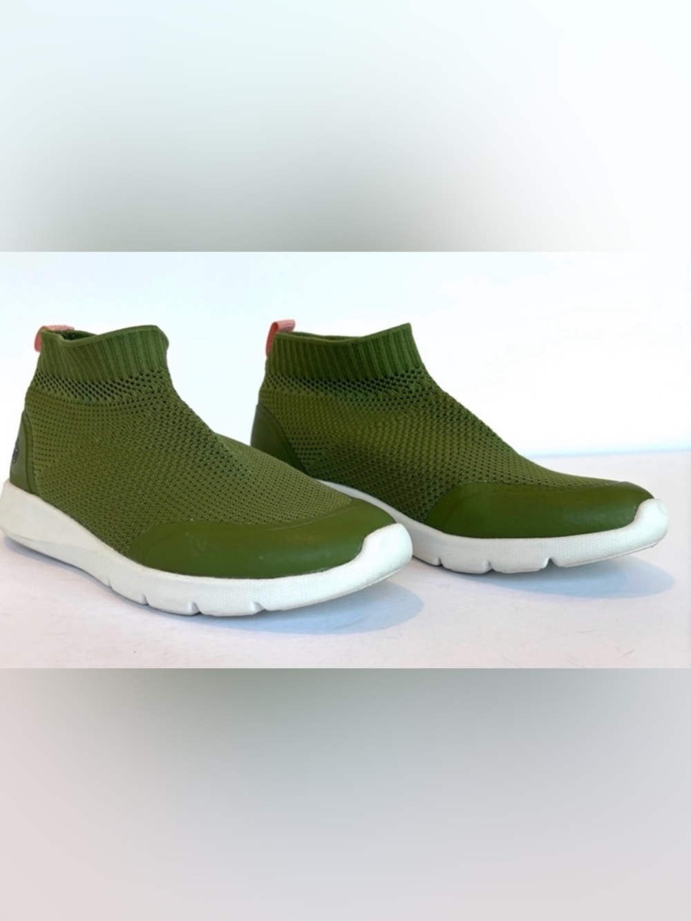 Spenco Mesh Stretch Green Knit Slip-On Sneakers. Size 8